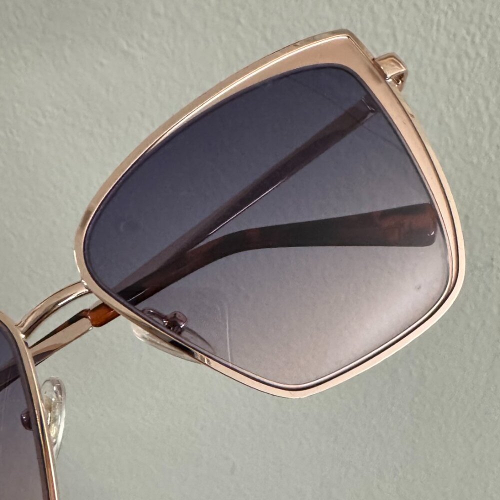 DIFF - Grace Sunglasses in Champagne and Lavender Rose Gradient Lenses - Picture 8 of 9